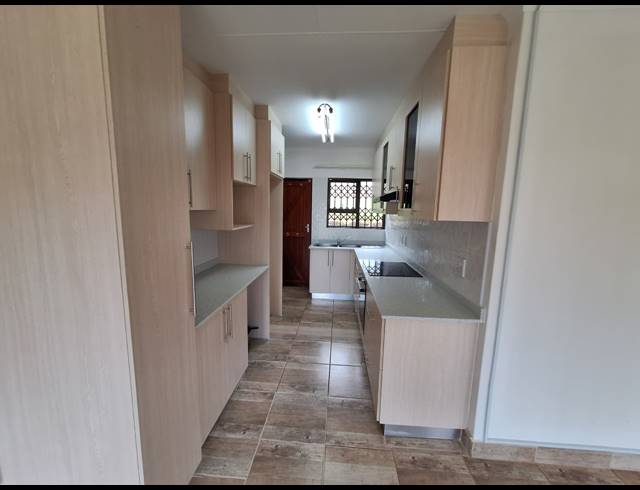 2 BEDROOM TOWNHOUSE FOR SALE IN SHELLY BEACH